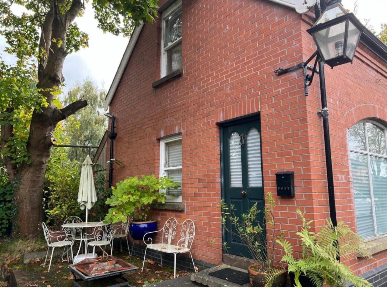 Appartamento Self Contained Coach House In Leafy South Belfast The Location Is Not Accurate Esterno foto